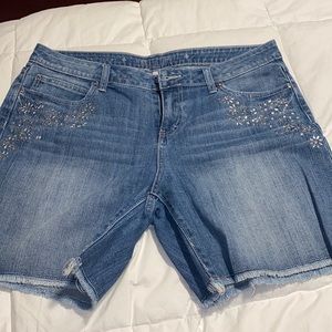 Jennifer Lopez shorts